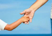 Come evitare i rischi da fumi dei fuochi d’artificio: le 7 raccomandazioni dei pediatri